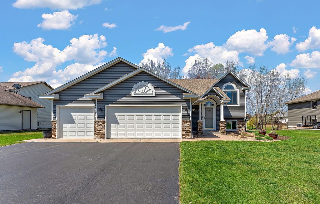 7901 Parell Avenue NE, Otsego, MN 55330