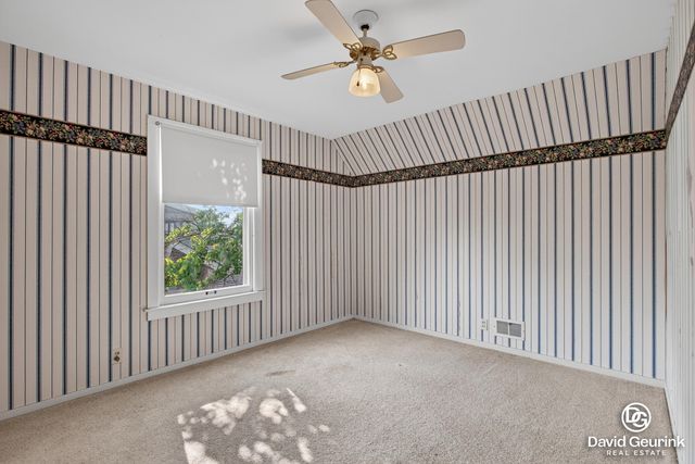 180 W 18th Street, Holland City, MI 49423