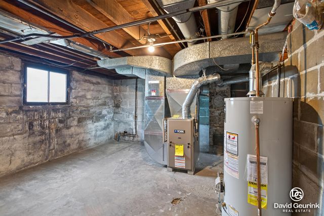 180 W 18th Street, Holland City, MI 49423