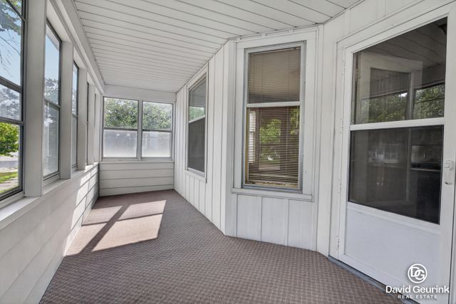 180 W 18th Street, Holland City, MI 49423