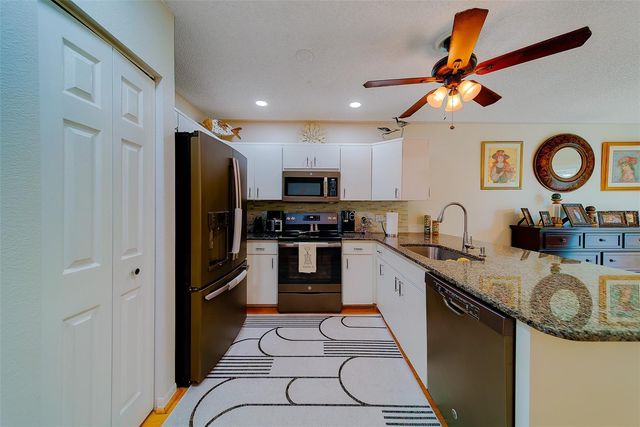 2019 UTOPIAN DRIVE W 204, Clearwater, FL 33763