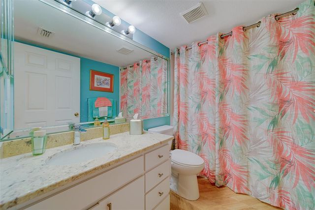 2019 UTOPIAN DRIVE W 204, Clearwater, FL 33763