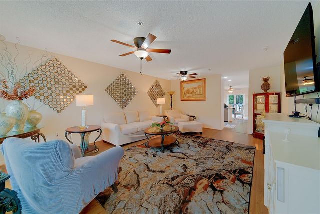 2019 UTOPIAN DRIVE W 204, Clearwater, FL 33763