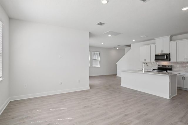 2253 HEN ROADS, Minneola, FL 34715