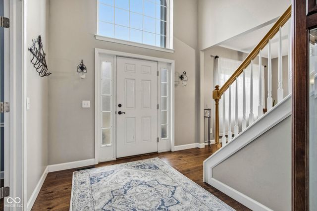 516 Viburnum Run, Westfield, IN 46074