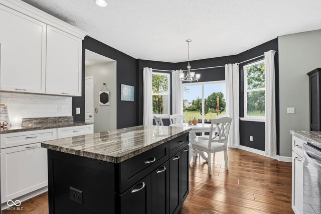 516 Viburnum Run, Westfield, IN 46074