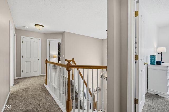 516 Viburnum Run, Westfield, IN 46074