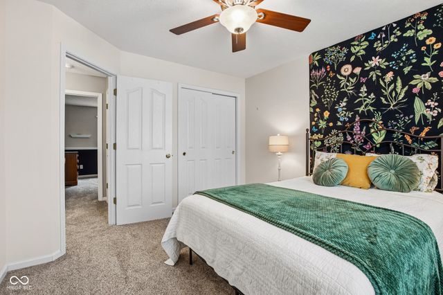 516 Viburnum Run, Westfield, IN 46074