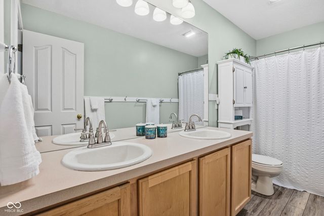 516 Viburnum Run, Westfield, IN 46074