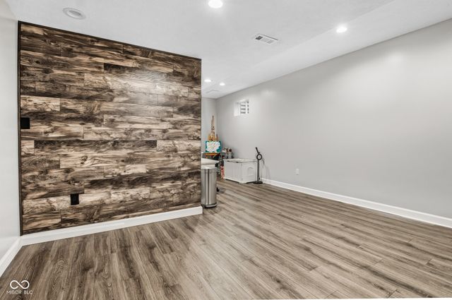 516 Viburnum Run, Westfield, IN 46074