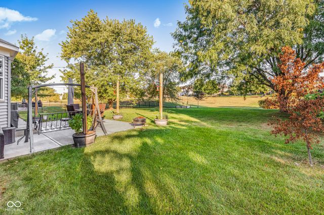 516 Viburnum Run, Westfield, IN 46074