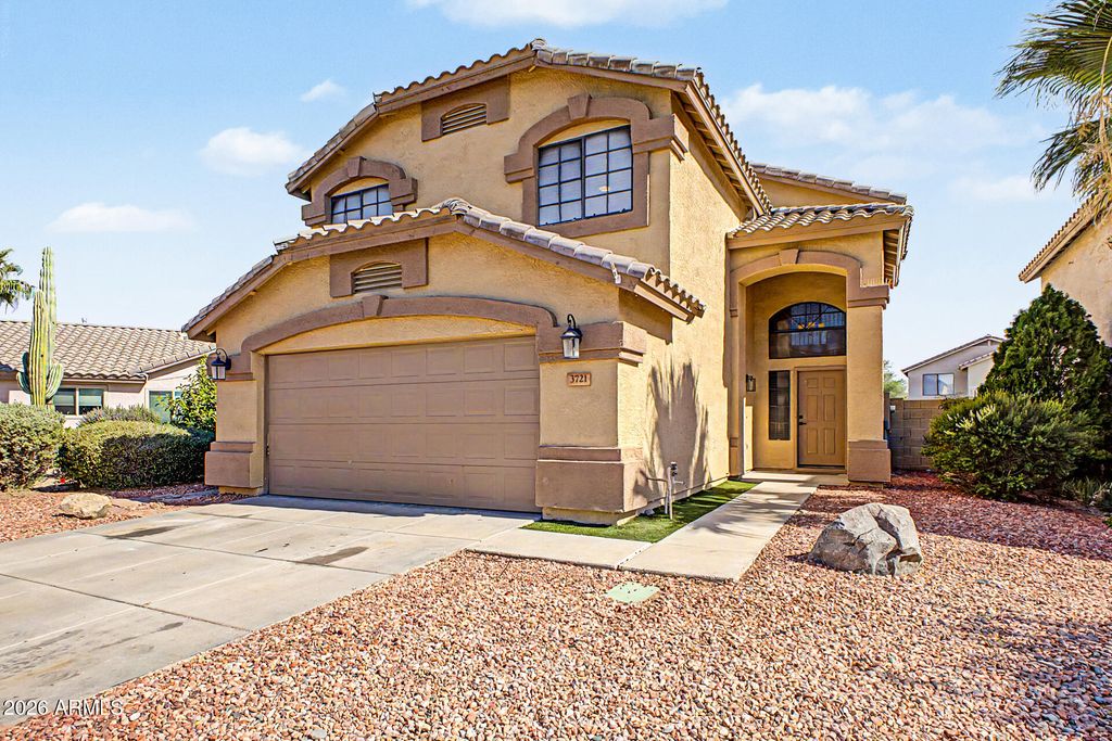3721 W RUNION Drive, Glendale, AZ 85308 — exterior