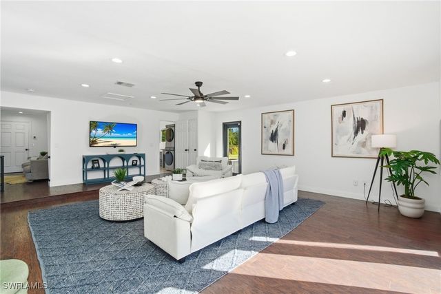 11661 Palomino LN, Fort Myers, FL 33912