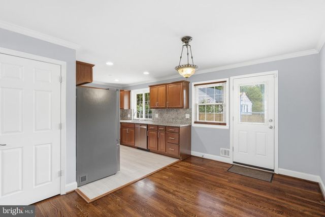 1719 MELBOURNE DR, Mclean, VA 22101