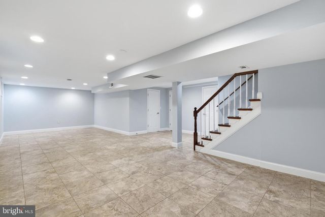 1719 MELBOURNE DR, Mclean, VA 22101