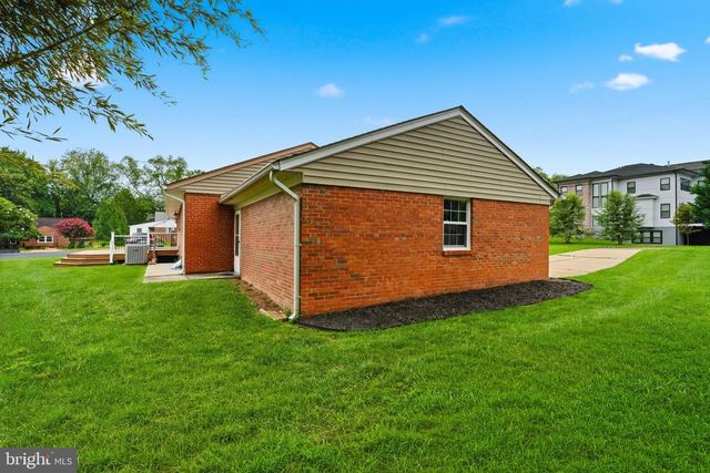 1719 MELBOURNE DR, Mclean, VA 22101