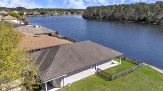 9326 PROSPERITY LAKE Drive, Jacksonville, FL 32244