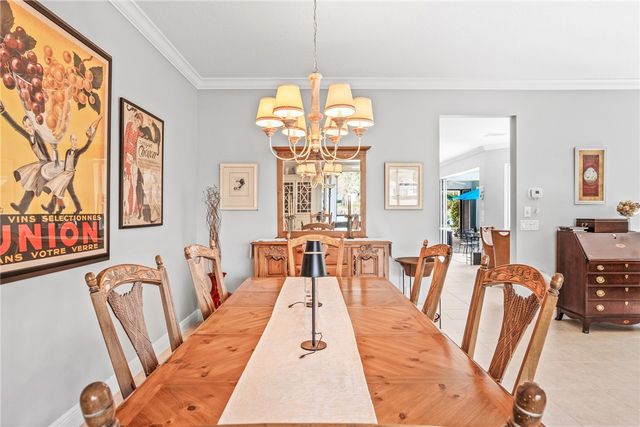 224 Oak Hammock Circle SW, Vero Beach, FL 32962