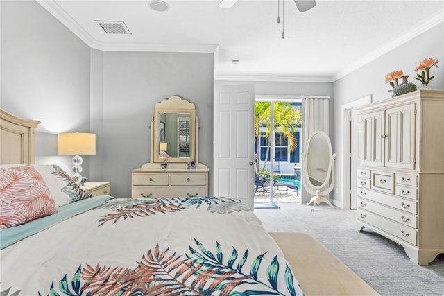 224 Oak Hammock Circle SW, Vero Beach, FL 32962