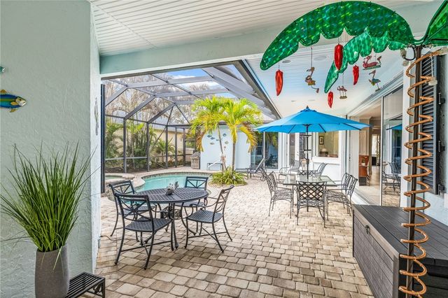 224 Oak Hammock Circle SW, Vero Beach, FL 32962