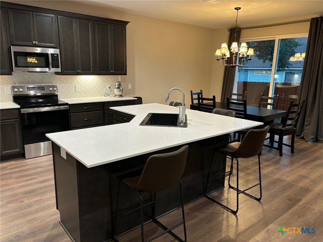 1 Stepping Stone Court, Wimberley, TX 78676