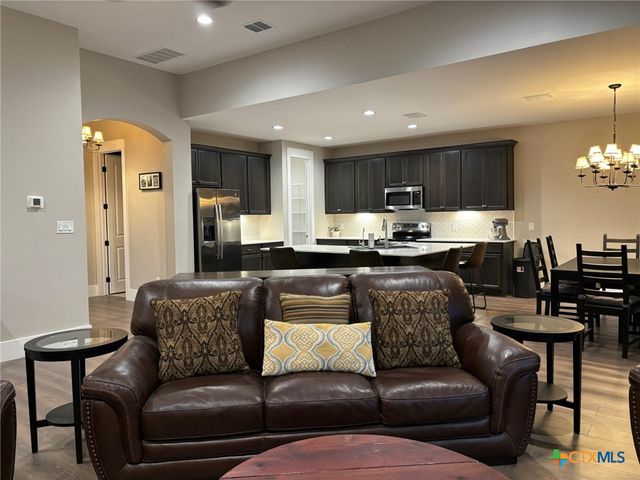 1 Stepping Stone Court, Wimberley, TX 78676