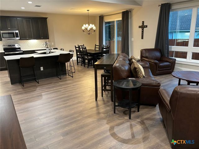 1 Stepping Stone Court, Wimberley, TX 78676