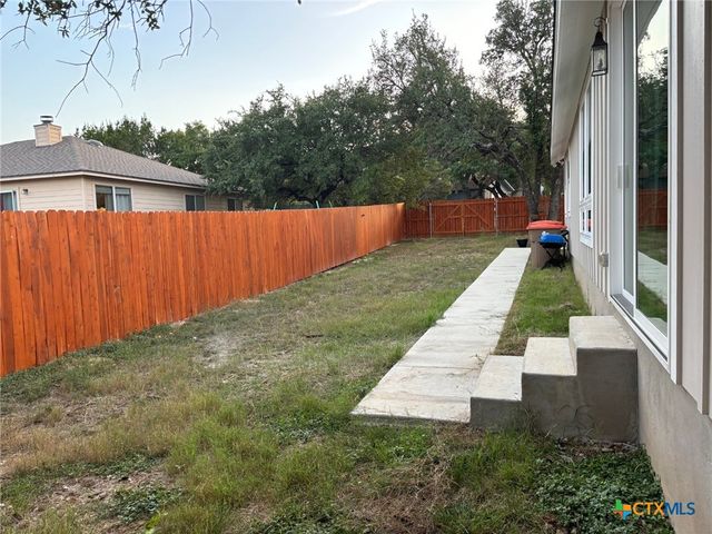 1 Stepping Stone Court, Wimberley, TX 78676