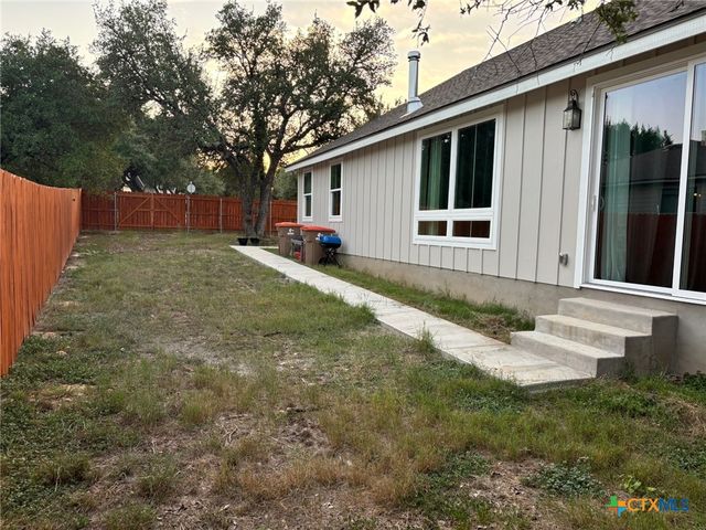 1 Stepping Stone Court, Wimberley, TX 78676