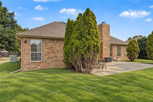 4069 Olive Tree Drive, Fayetteville, AR 72704