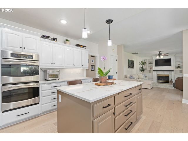 32671 VINTAGE Way, Eugene, OR 97408