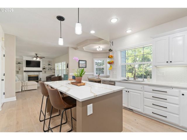 32671 VINTAGE Way, Eugene, OR 97408