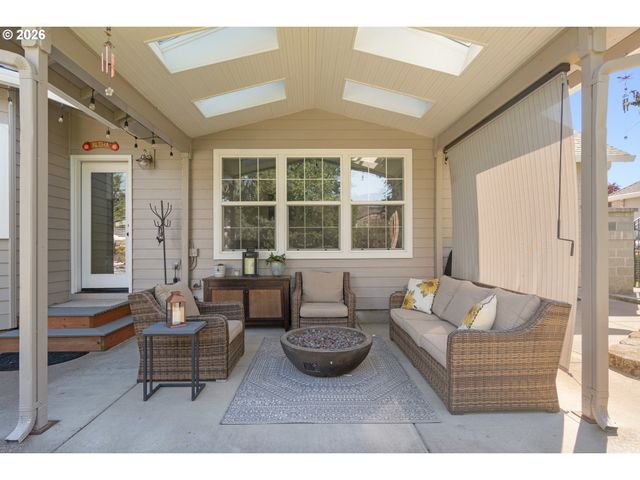 32671 VINTAGE Way, Eugene, OR 97408