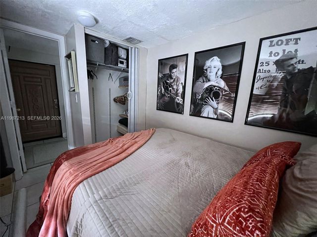 2040 NE 183rd St, North Miami Beach, FL 33179