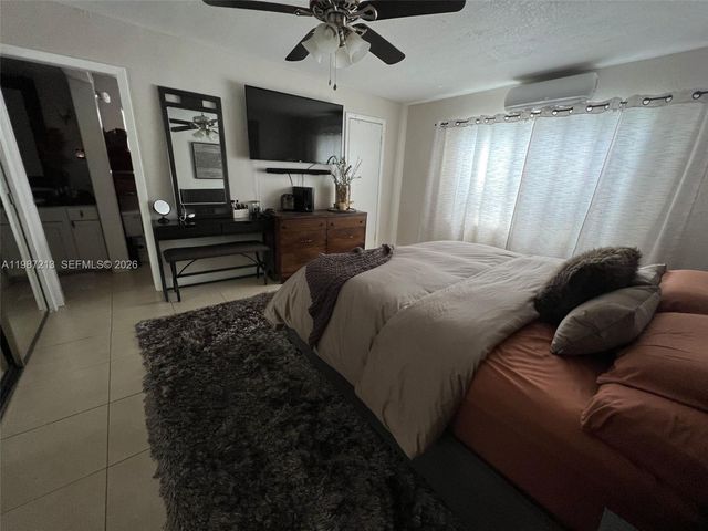 2040 NE 183rd St, North Miami Beach, FL 33179