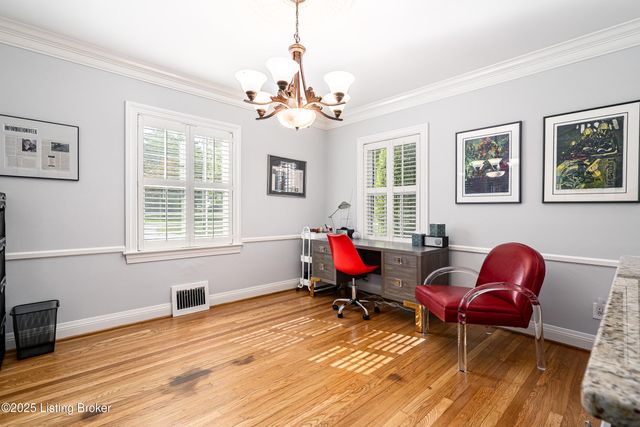 2869 Regan Ave, Louisville, KY 40206