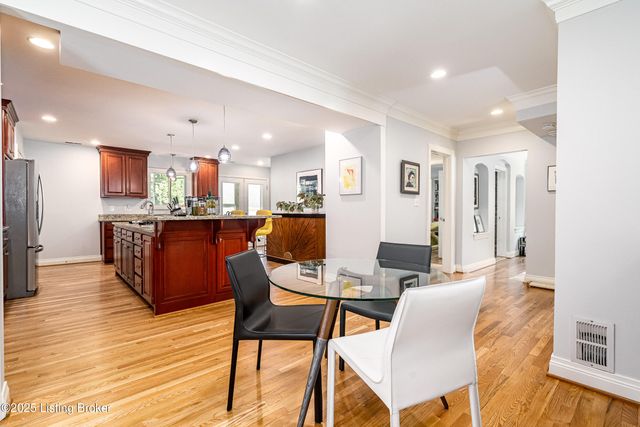 2869 Regan Ave, Louisville, KY 40206