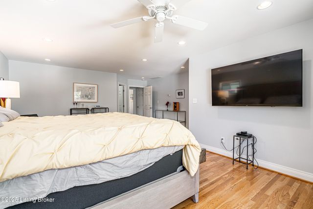 2869 Regan Ave, Louisville, KY 40206