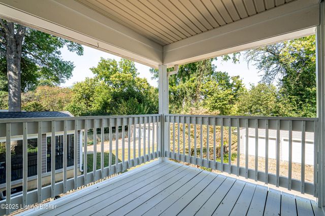 2869 Regan Ave, Louisville, KY 40206