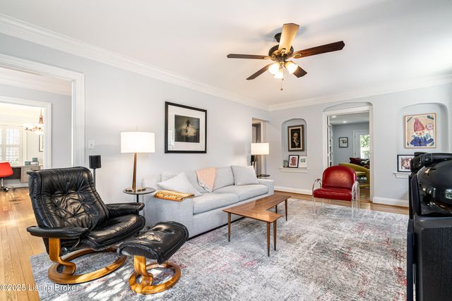 2869 Regan Ave, Louisville, KY 40206