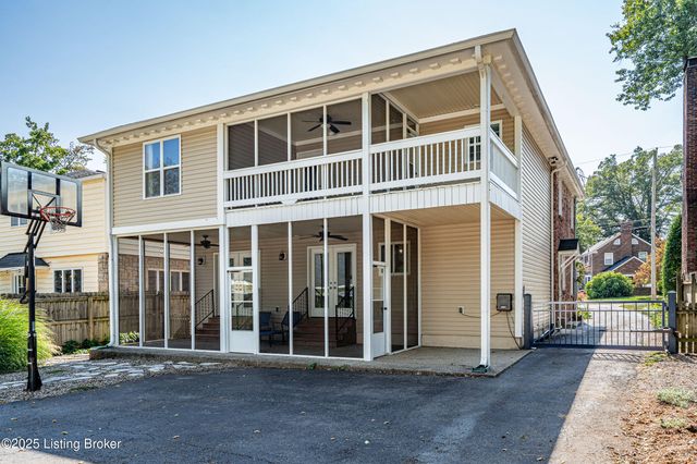 2869 Regan Ave, Louisville, KY 40206