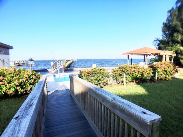 3015 Kirkland Road NE, Palm Bay, FL 32905