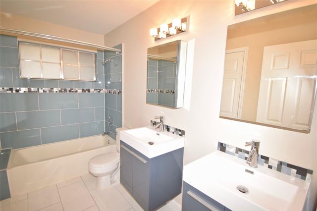 6718 Flowermound Drive, Sugar Land, TX 77479