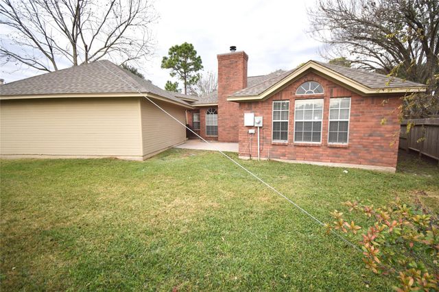 6718 Flowermound Drive, Sugar Land, TX 77479