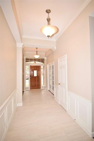 6718 Flowermound Drive, Sugar Land, TX 77479