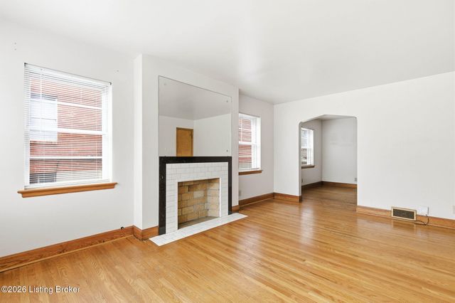 4400 S 2nd St, Louisville, KY 40214