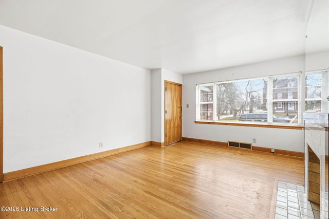 4400 S 2nd St, Louisville, KY 40214