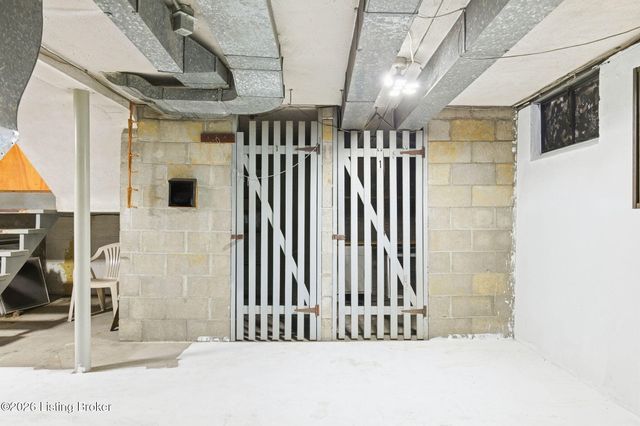 4400 S 2nd St, Louisville, KY 40214