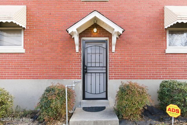 4400 S 2nd St, Louisville, KY 40214