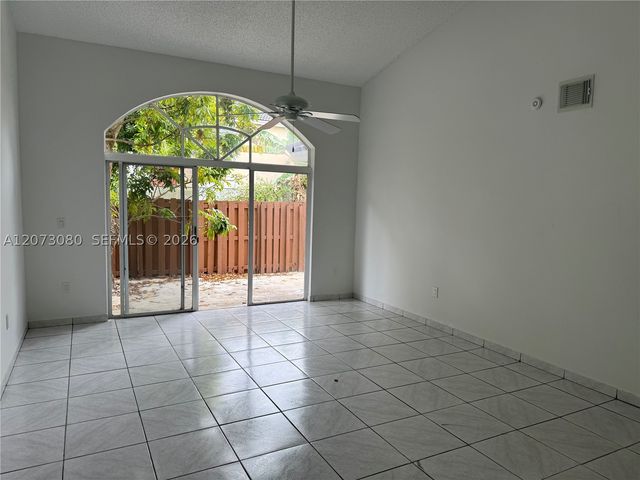 15870 SW 85th Ln 0, Miami, FL 33193